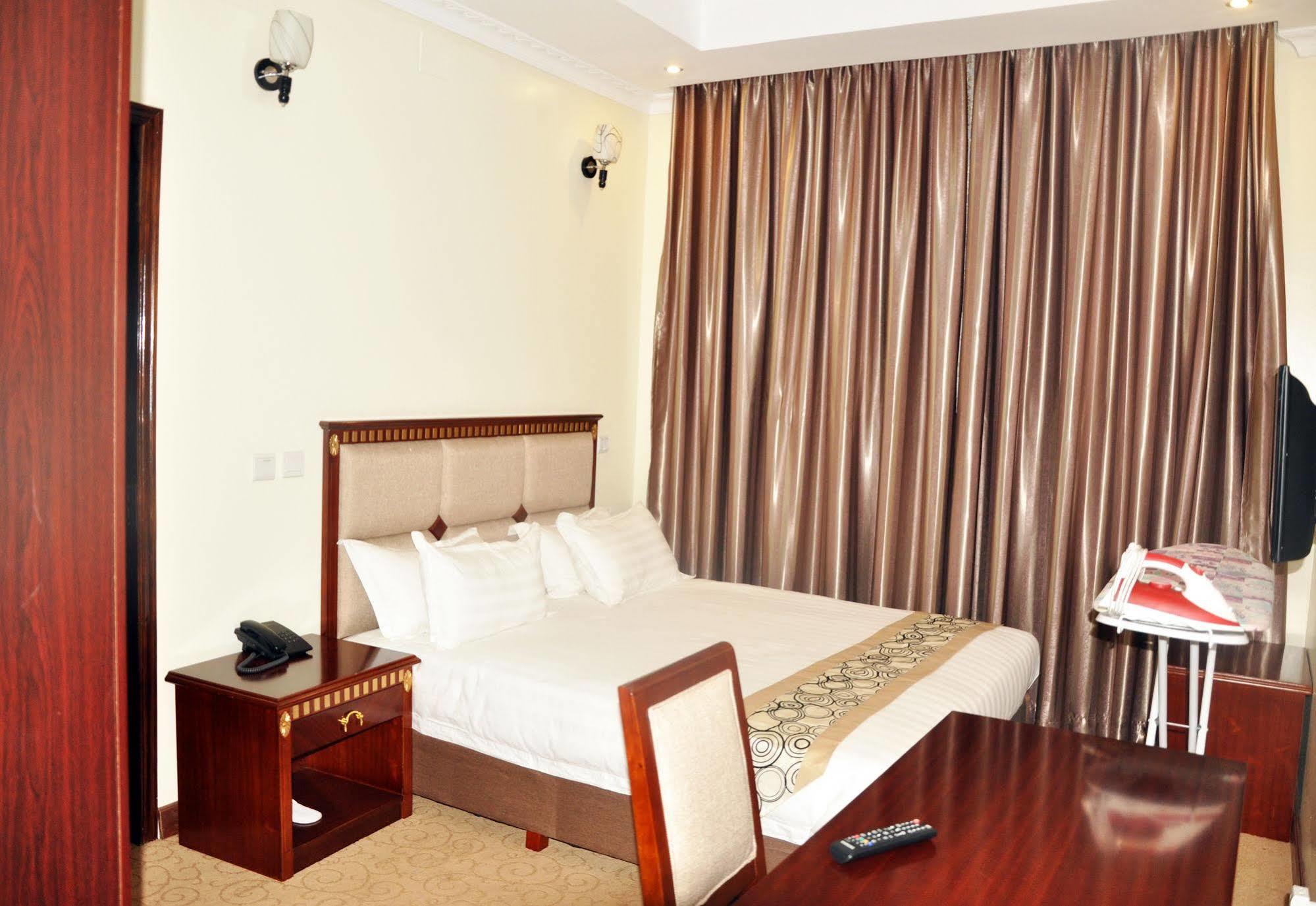 Great Seasons Hotel Kigali Eksteriør bilde